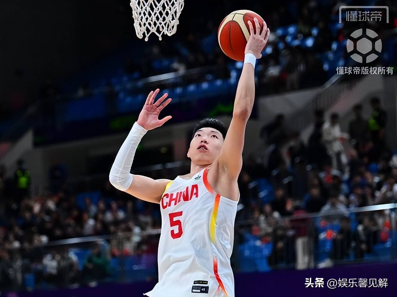 能进NBA选秀首轮？中国男篮新星狂轰25分，国家队崛起有戏了！(中国男篮参加nba选秀)